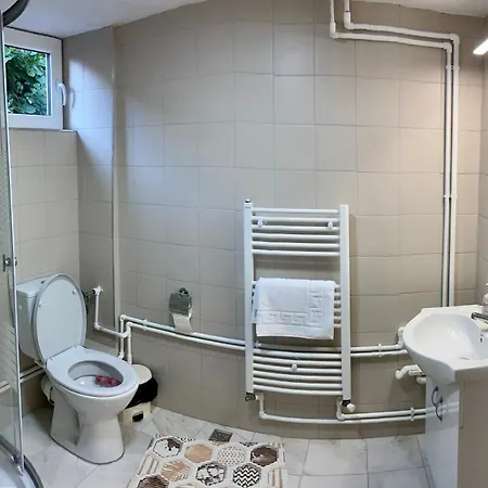Apartment Gotan Moisei